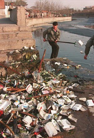 [polystyrene-cleanup.jpg]