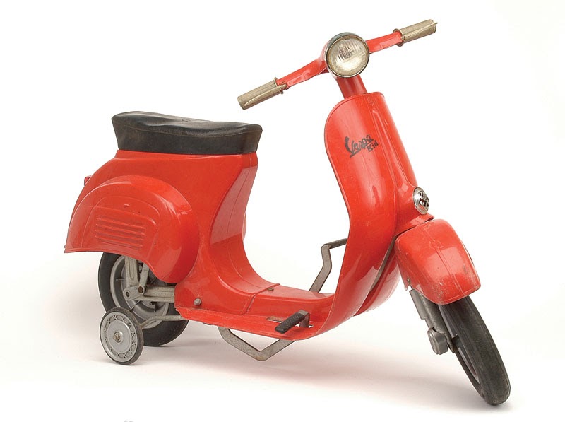 vintage scooter toy (vespa & lambreta) PEDAL VESPA KID