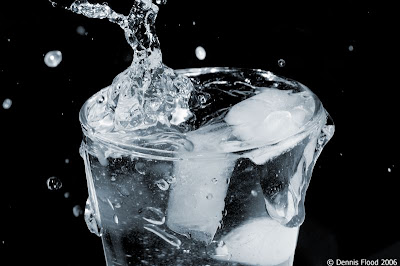 l-water-splash-in-a-glass_0244.jpg