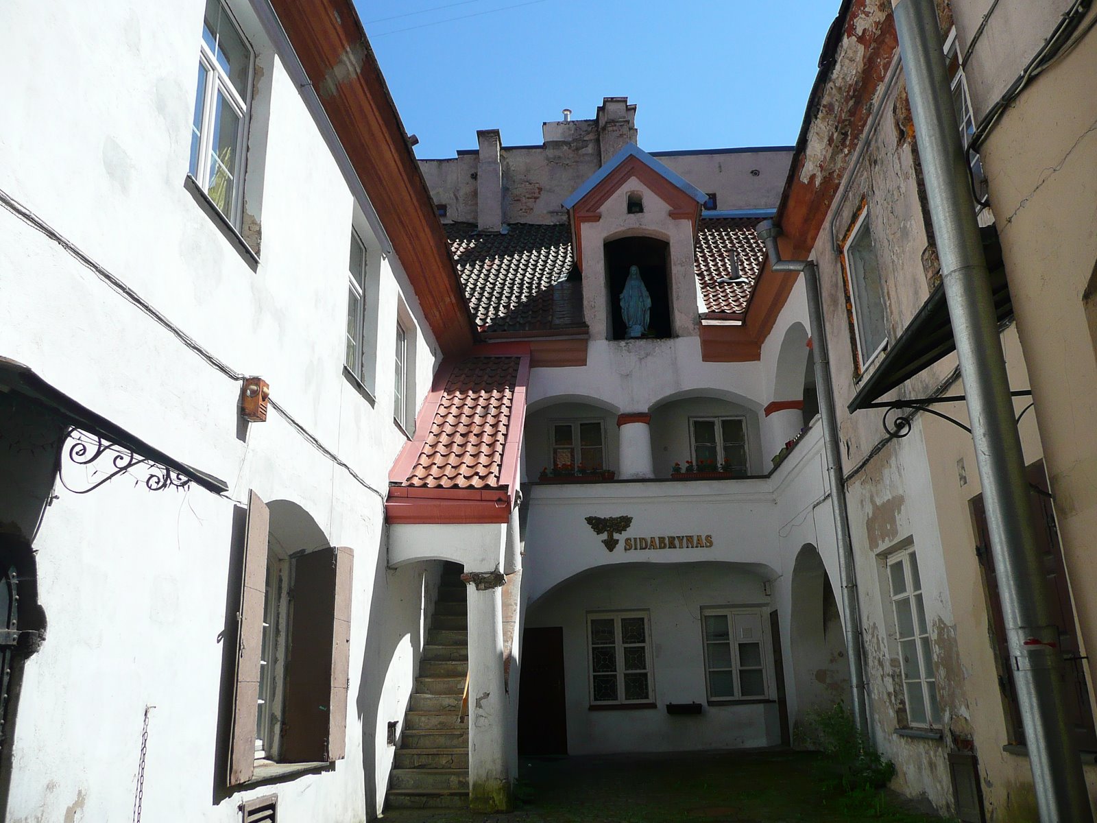 [P1060117.JPG]