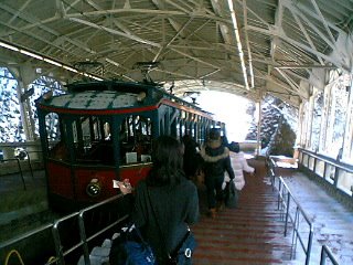 [home09.JPG]