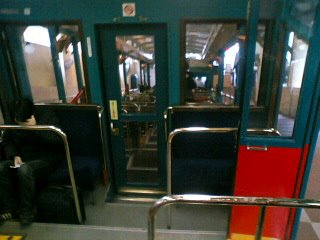 [train01.JPG]