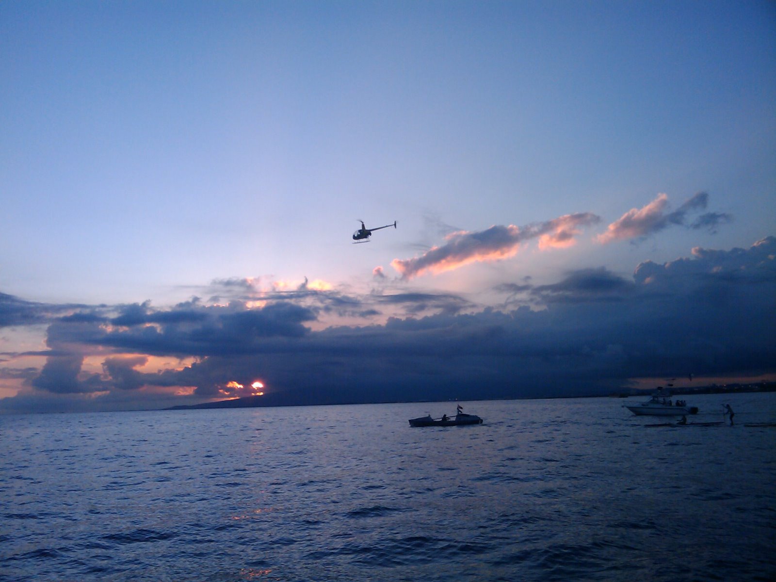 [1243227454170-728566.jpg]