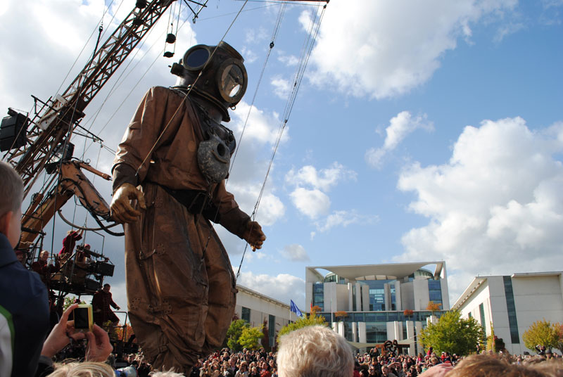 [10_riesegehtvorbei.jpg]