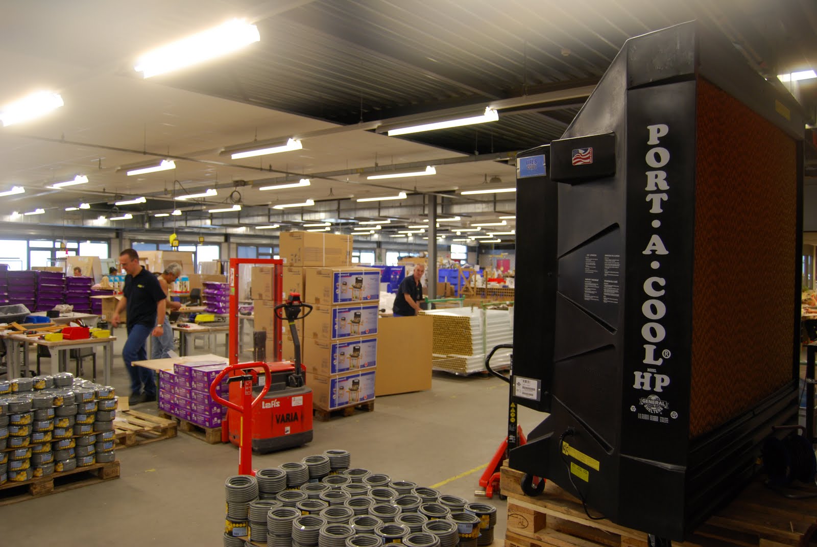 PORTABLE ENVIRONMENTALLYFRIENDLY COOLERS Warehouse climate control by