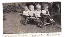 Gaye, Sharol, Carol and Clyde 1943
