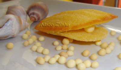 Madeleine com água de flor de laranjeira