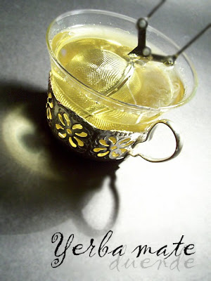http://4.bp.blogspot.com/_T73Hm79RX9A/SWKJxC0nlCI/AAAAAAAABIg/GtH3u3hdzR8/s400/mat%C3%A9+tea+012.jpg
