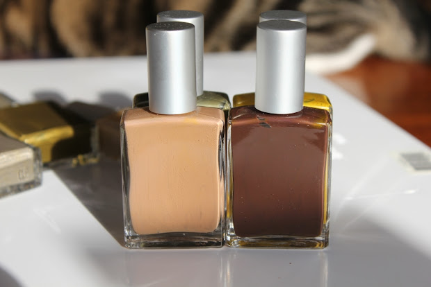 strangebeautiful camo library nail