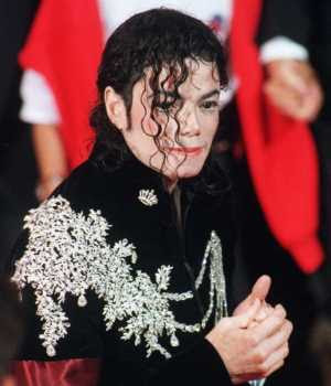 michael-jackson-en-el-festival-en-cannes--300x350.jpg