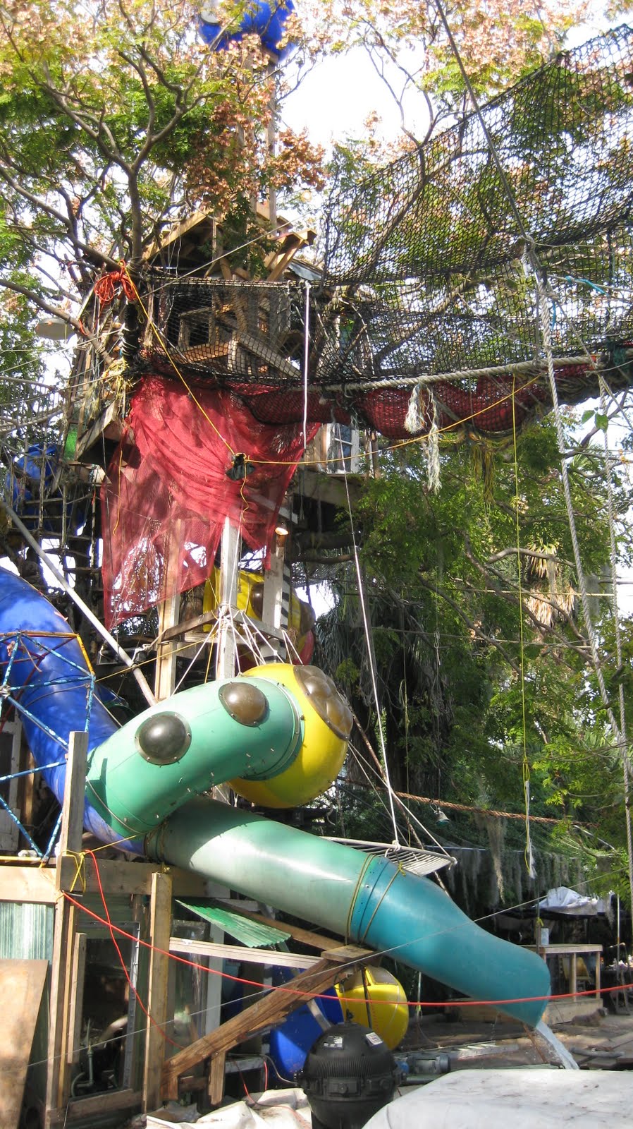 Architecture Research AleixArt Tree House