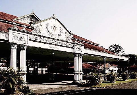 tugu jogja express nyai roro kidul kraton dan tugu jogja express nyai roro kidul kraton dan