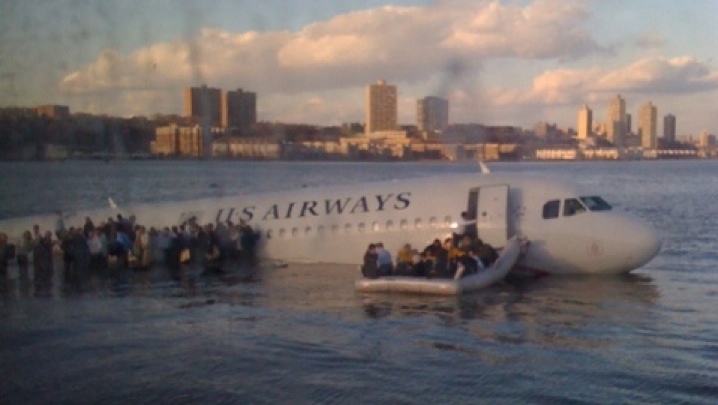 [planecrash.jpg]