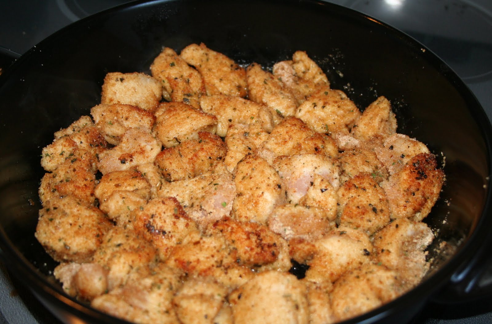 http://4.bp.blogspot.com/_TEy0xOVlybY/TSaXP-VEK6I/AAAAAAAAEDQ/lx6y6HaPDD4/s1600/chicken%2Bnuggets.jpg