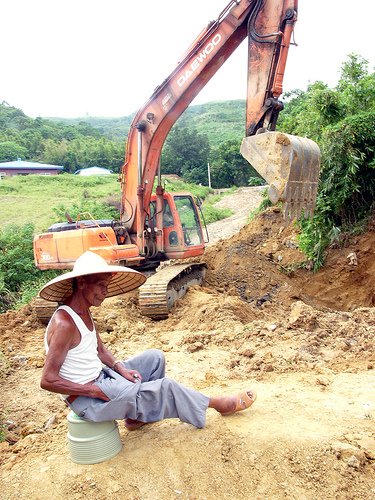 [115302195_102f9594df.jpg]