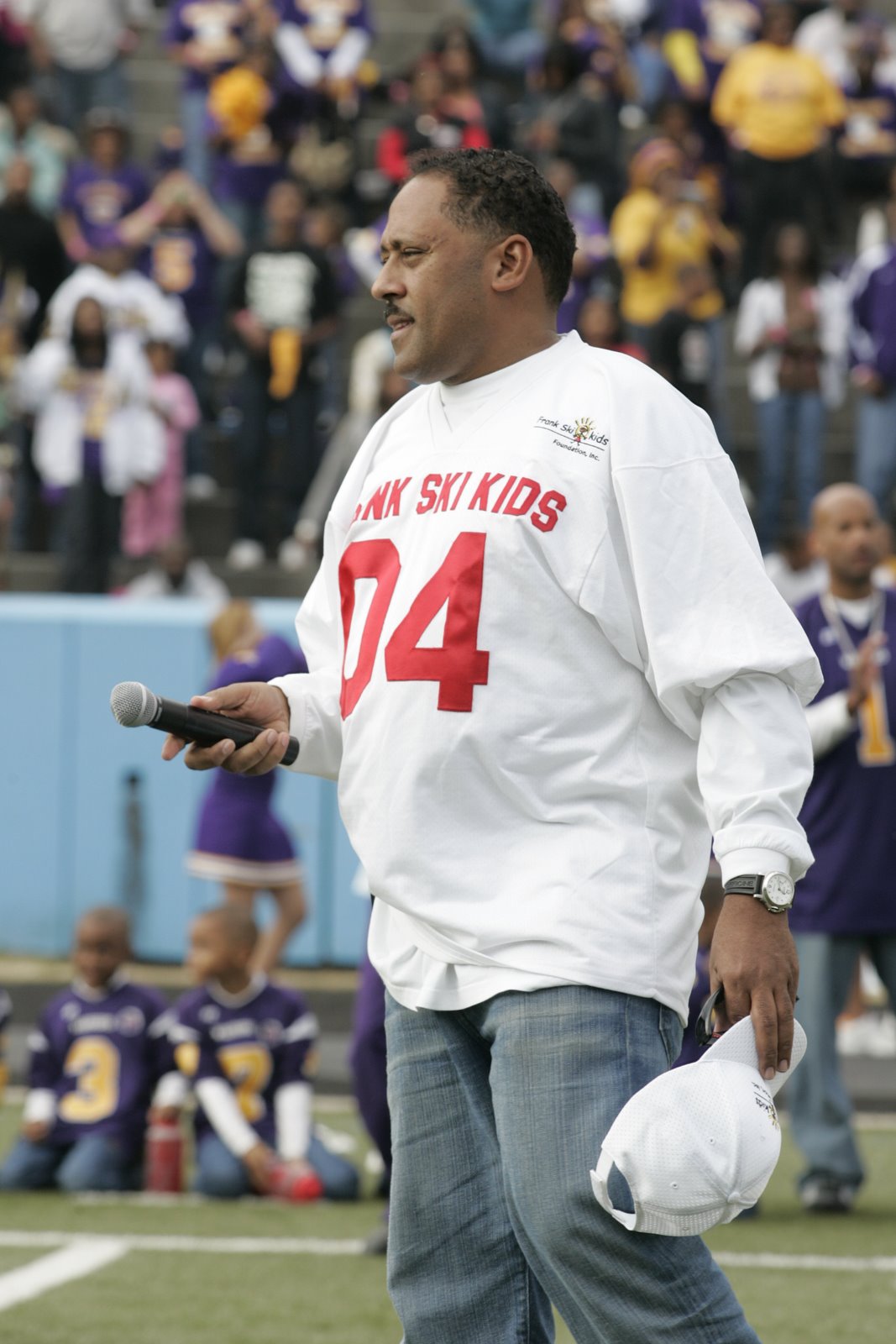 [Frank+on+field.JPG]