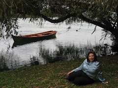 Mujer chilena en el Jardín Botánico U.A.CH