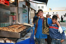 eat fish in the bread in historical sheep in the Eminönü square with Turkish drink is Şalgam suyu