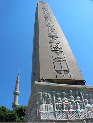 dikilitaş in hippodromme square ...is agift years years ago from egyptian empire to ottoman sultan.