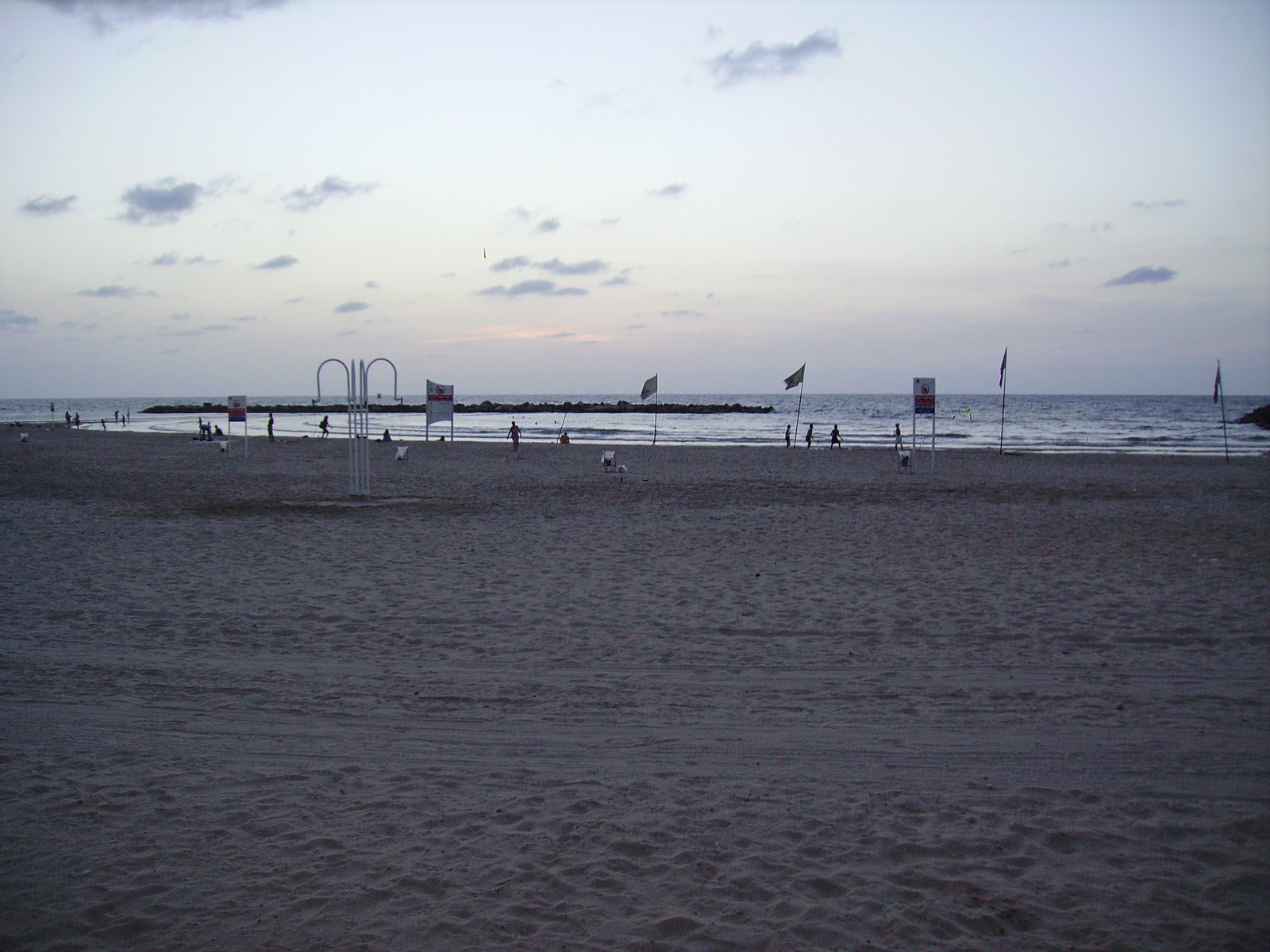 [PICT0642.JPG]