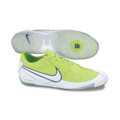 Nike T7