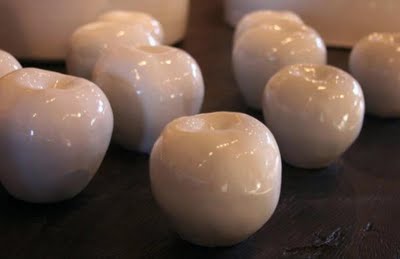 [porcelain+apples.jpg]