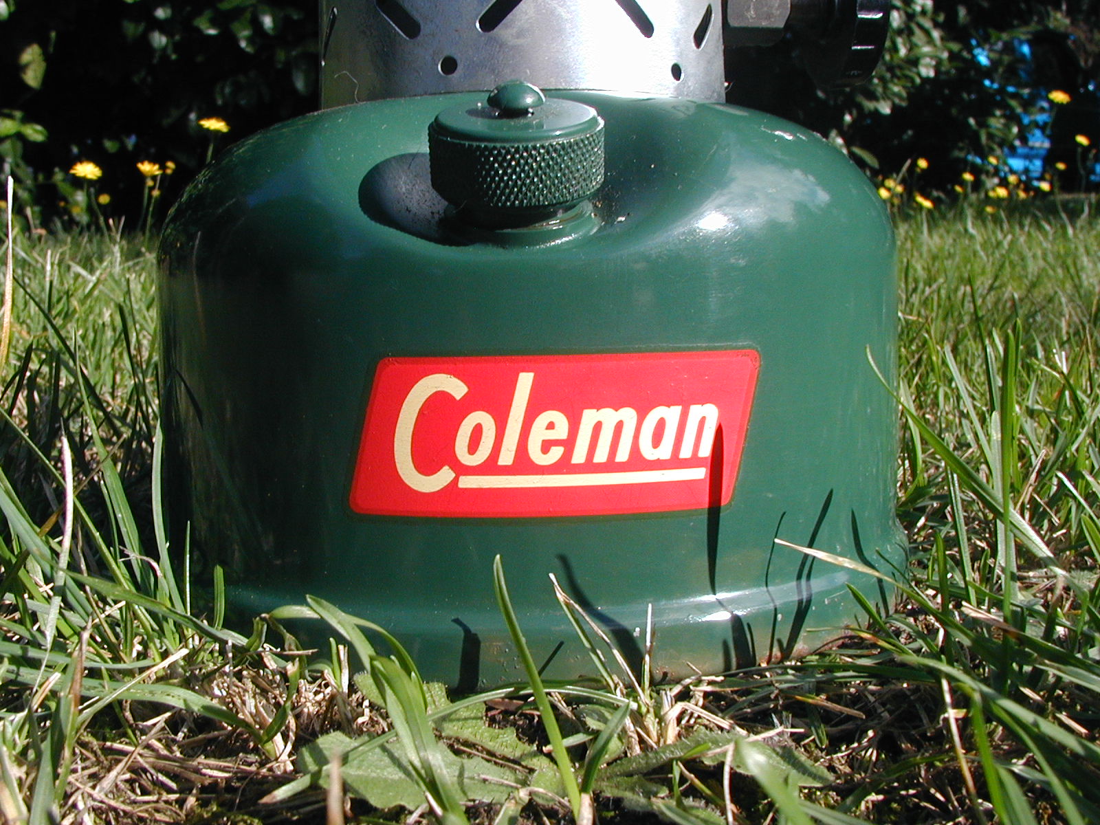 Four Bees Coleman Lantern model 220 E