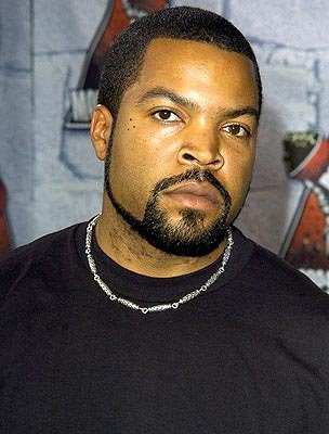 Rapper Ice Cube Short Hairstyle for Men 2010