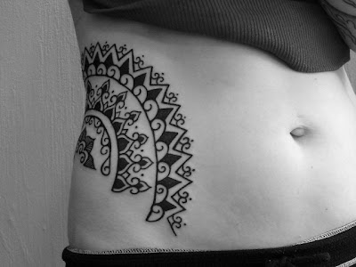 Waist Tattoo, Tattoo Girl Image name: Feminine Waist Tattoo Waist Tattoo, Tattoo Girl Image name: Feminine Waist Tattoo