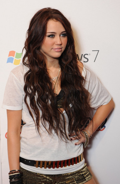 miley cyrus haircut 2010. Miley Cyrus Haircut 2010 Short