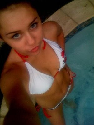 http://4.bp.blogspot.com/_TPQpa5WIkkE/R5yP3GJF2xI/AAAAAAAACFU/94pCV1cM46Q/s400/mileycyrusmyspaceslut3.jpg