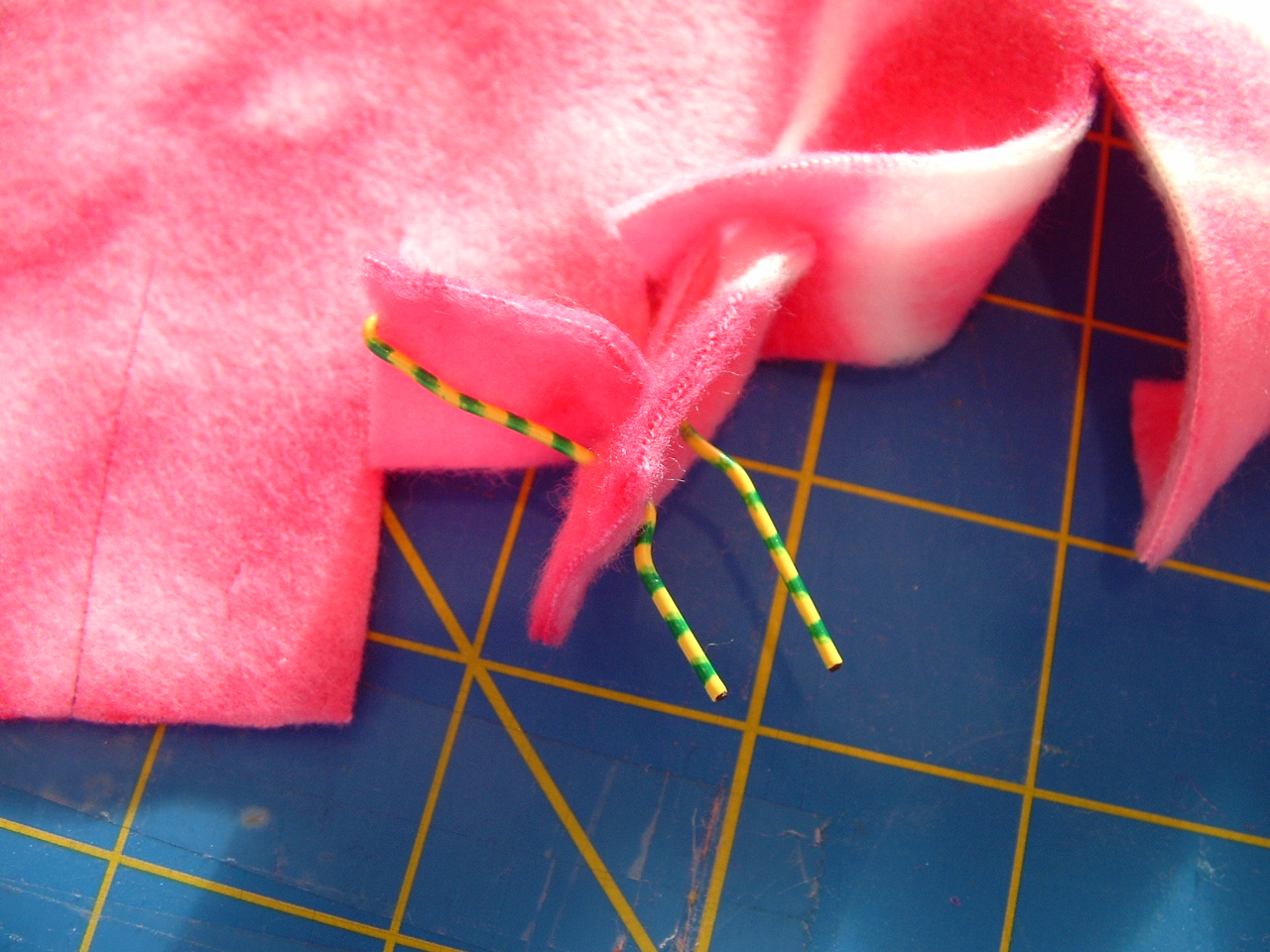 Pieces by Polly Single Layer NoSew "Braided" Fleece Blankets Tutorial