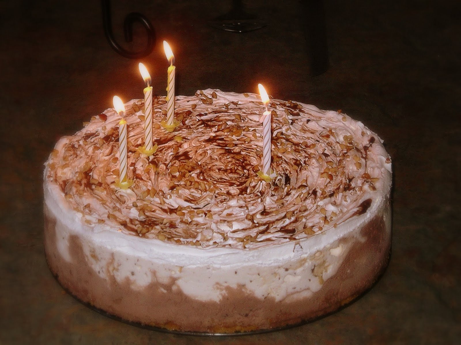No time to be bored Ice cream cake with graham cracker crust