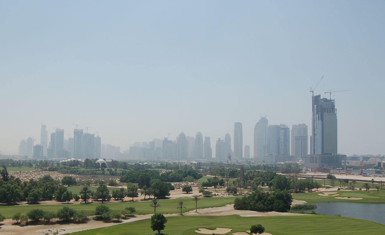 [Dubai+Marina+Area+from+golf+course.jpg]