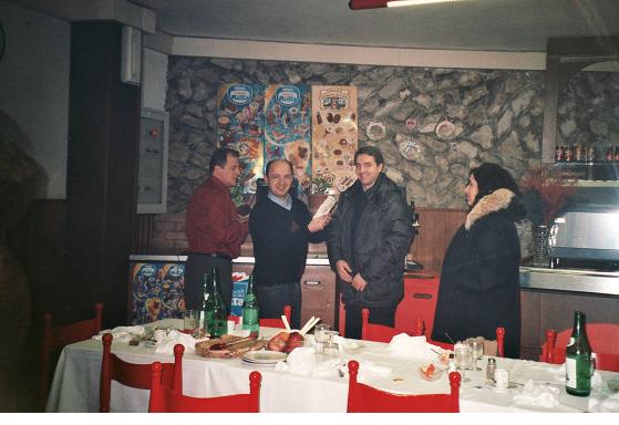 [SCARPONI+CENA+SOCIALE+GPS+30-1-01.JPG]