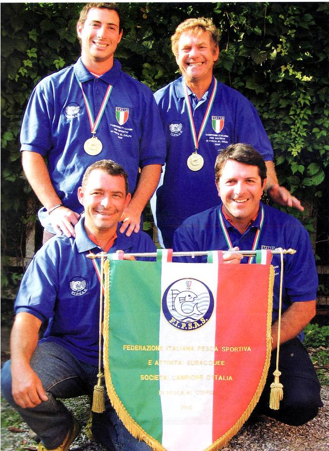 [LONGOBARDI+CAMPIONE+D'ITALIA+2005.JPG]