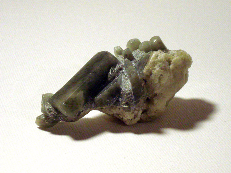 [15.+Mineral.(green2.jpg]
