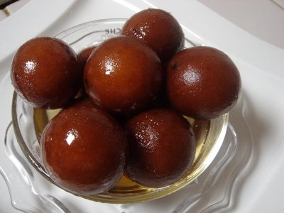 [gulab-jamun.jpg]