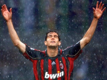 Emulando las celebraciones de los goles - Página 2 Kaka+celebracion