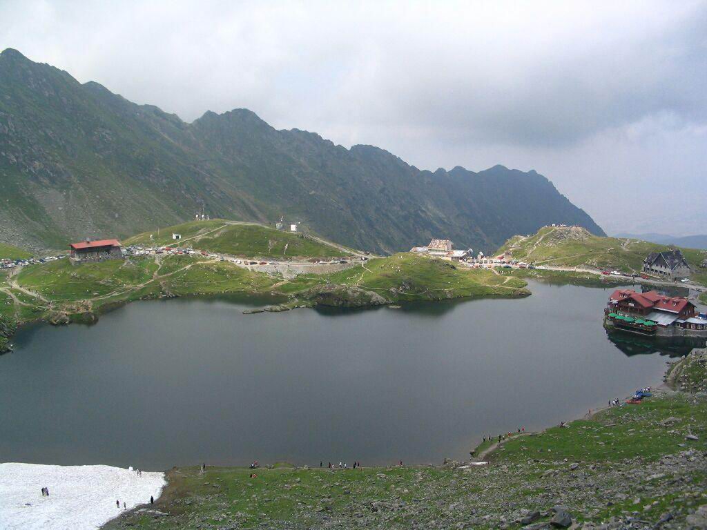 http://4.bp.blogspot.com/_TYJEEAQGSLo/TPJ77Ng7mUI/AAAAAAAABEA/MLZJox7tLWw/s1600/Balea-Lake%2B%25285%2529.jpg
