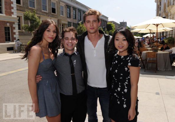 From L-R CJ(Elise Gatien), Gabe...