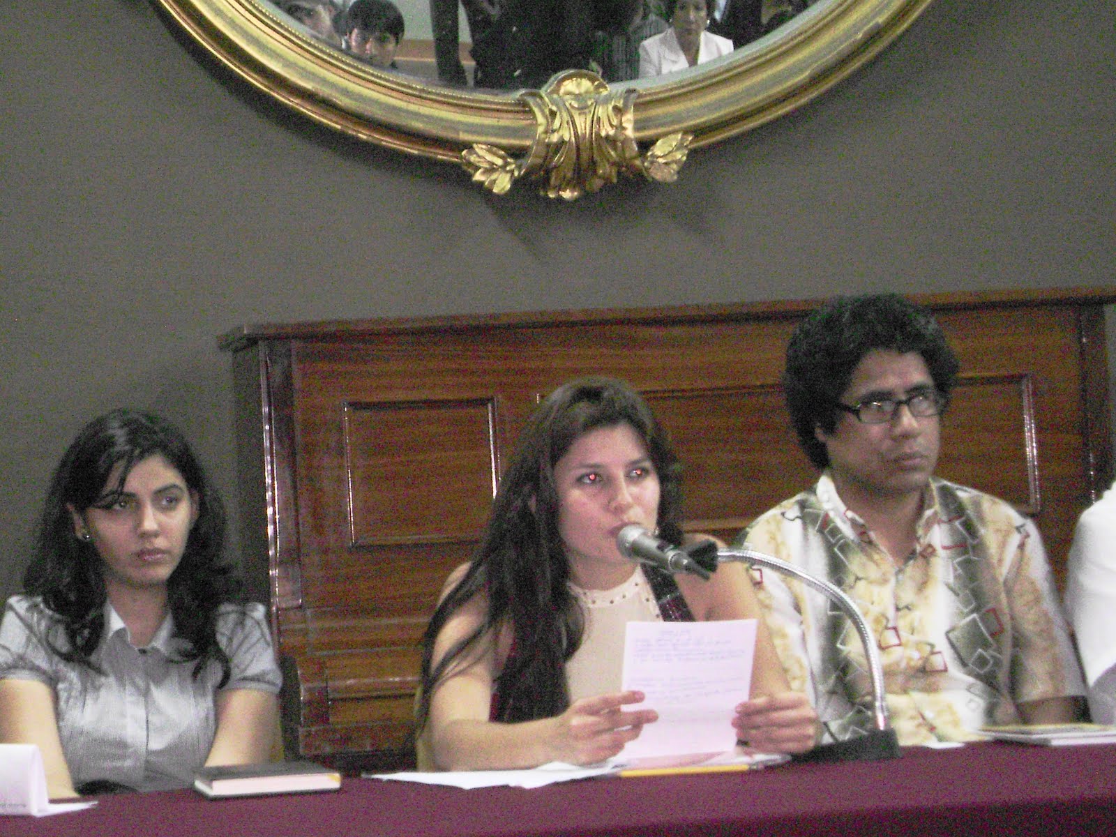[JULIANA+LLAM.JPG]