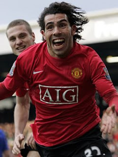 Tevez, setelah mencetak gol ke gawang Blackburn, medio April lalu