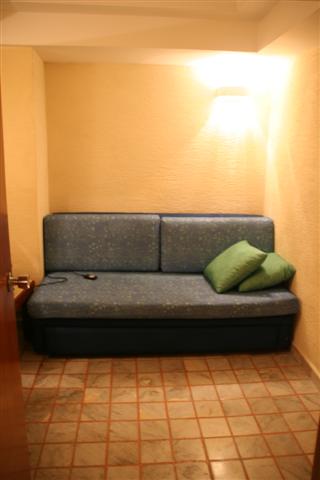 [IMG_2877+(Small).JPG]