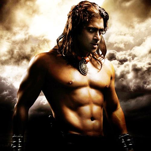 When it comes to having a sexy body, Hritik Roshan wears hands down any day. When it comes to having a sexy body, Hritik Roshan wears hands down any day.