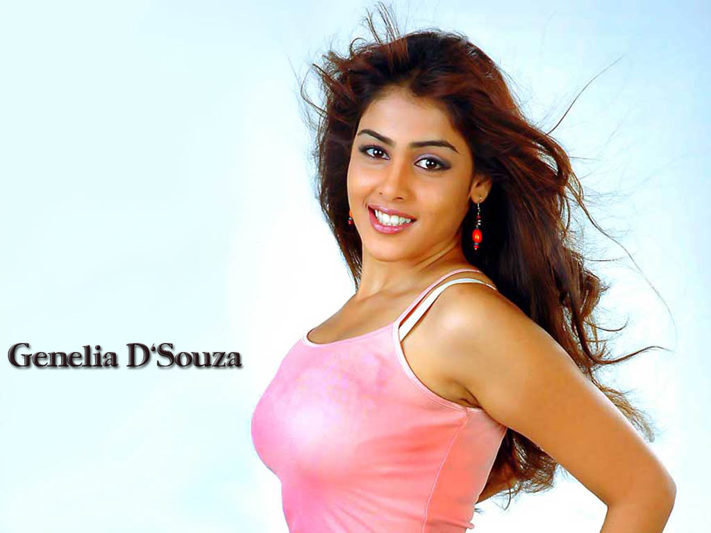 bollywood fan: Genelia D'Souza Wallpapers - Pictures - Tamil Bold and  Beautiful Actress Photo Gallery