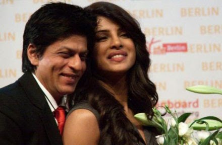bollywood: Shahrukh Khan, Priyanka Chopra Photos - Don 2 Fans Event