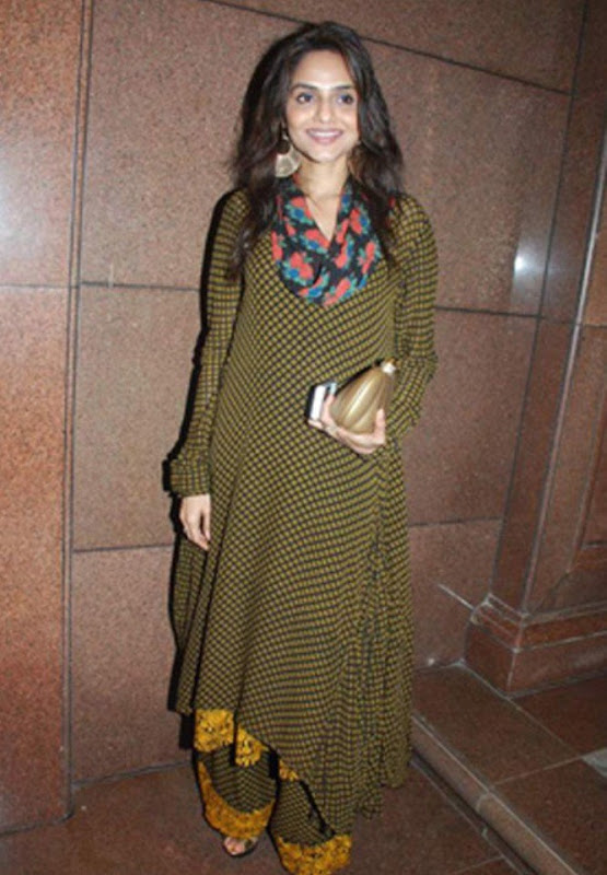 Celebrities at Ritu Kumar Show Photoshoots hot photos Celebrities at Ritu Kumar Show Photoshoots hot photos