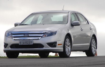 [01-Ford+Fusion+2010+-+foto+Divulgação.jpg]