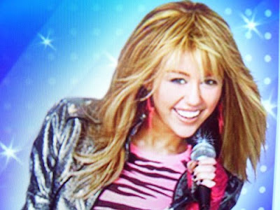 Hannah Montana Pointing